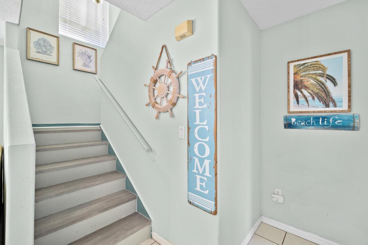 Surfside Paradise Retreat - 3Br And 2Ba Duplex, Grill, Dog Friendly - Close To The Beach! Melbourne Buitenkant foto