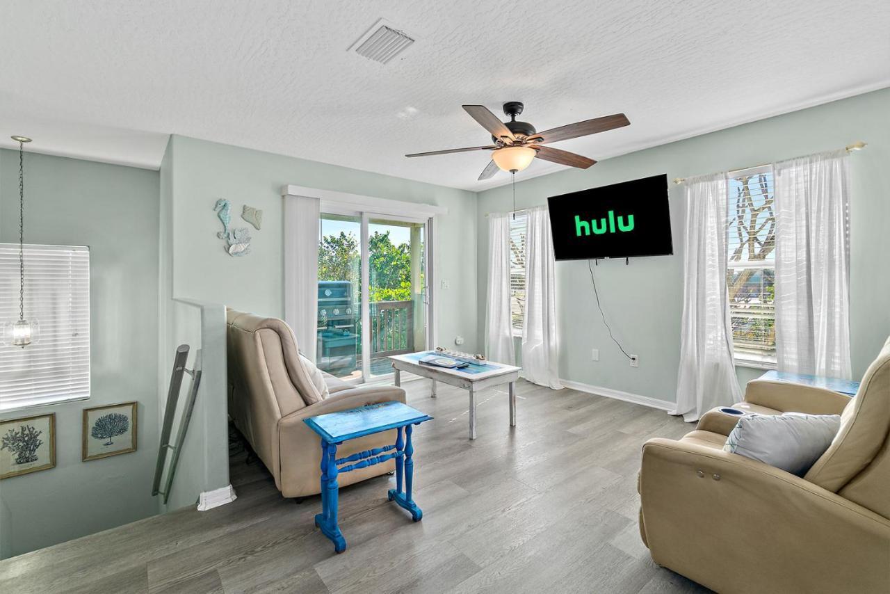 Surfside Paradise Retreat - 3Br And 2Ba Duplex, Grill, Dog Friendly - Close To The Beach! Melbourne Buitenkant foto